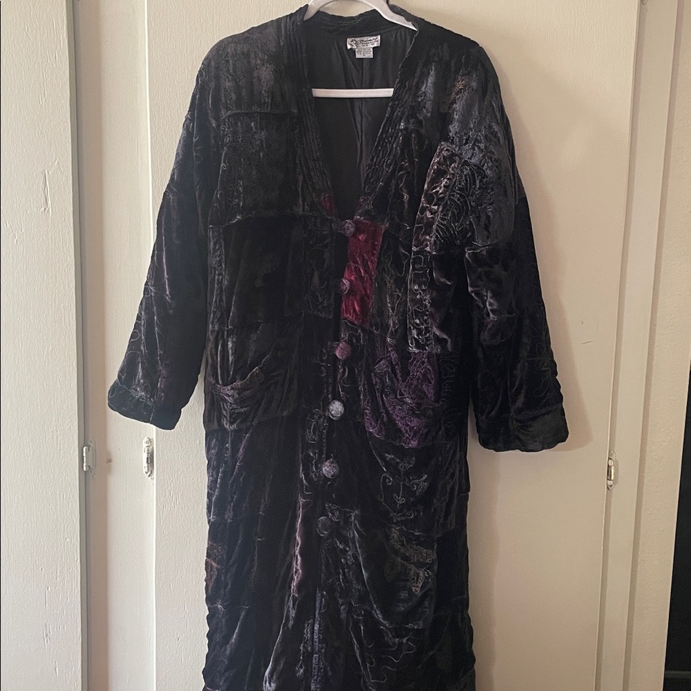 Vintage Raiment Fashions velvet lined floral embroidered patchwork duster coat - Picture 2 of 11